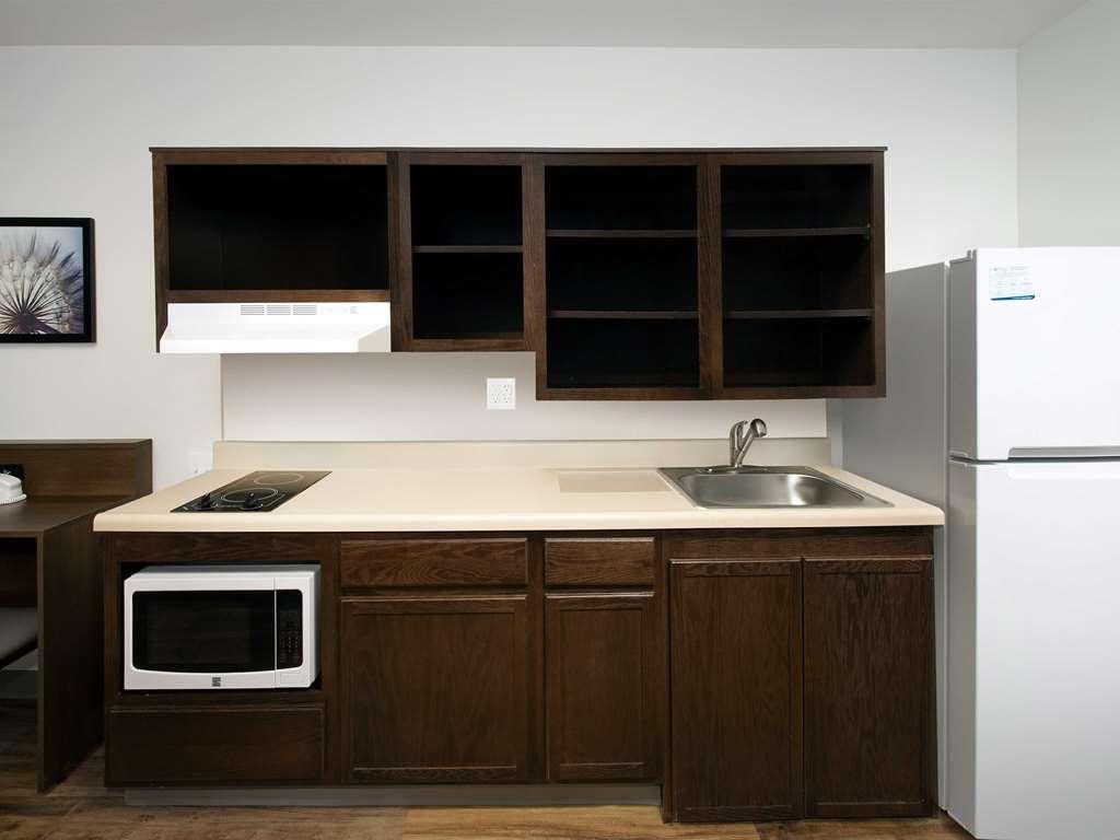 Extended Stay America Select Suites - Tampa - Brandon - East Heartland Pokój zdjęcie